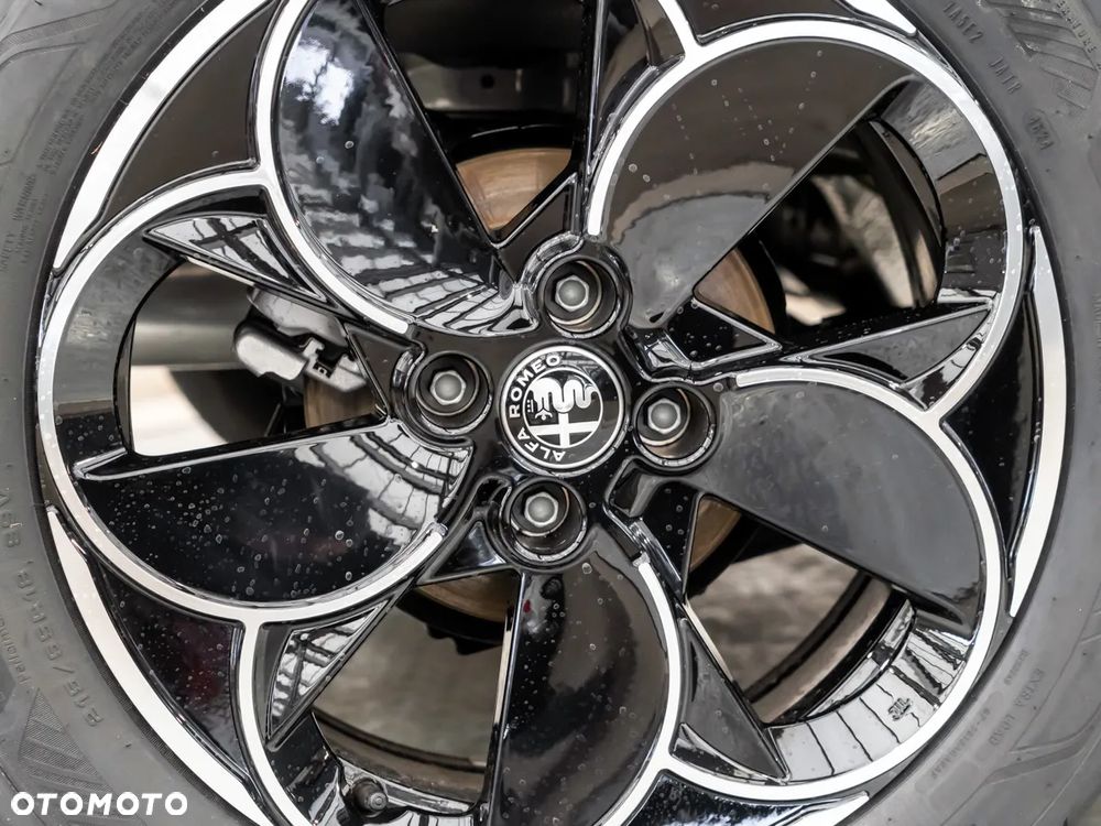 Alfa Romeo Junior 1.2 VGT Ibrida Ti - 14