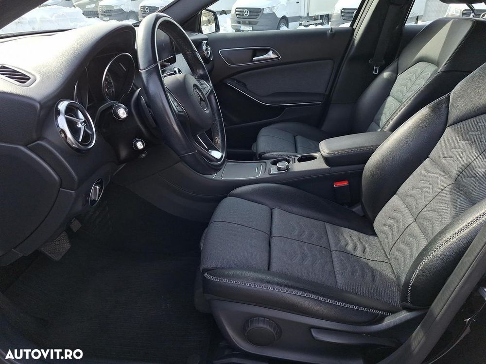 Mercedes-Benz GLA 200 d 4MATIC 7G-DCT Style - 14