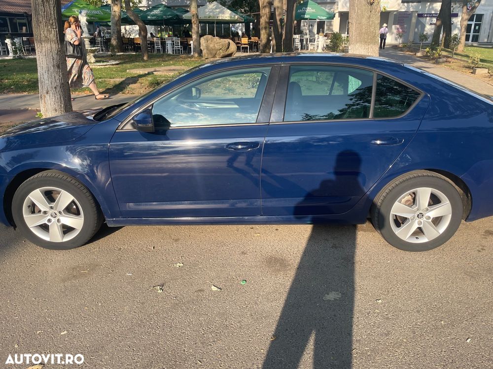 Skoda Octavia 1.6 TDI DSG Style - 8