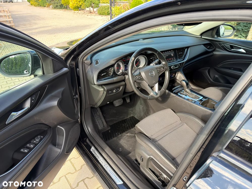 Opel Insignia - 16