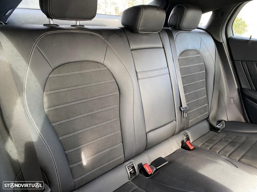 Mercedes-Benz GLC 300 e Coupe 4Matic - 10