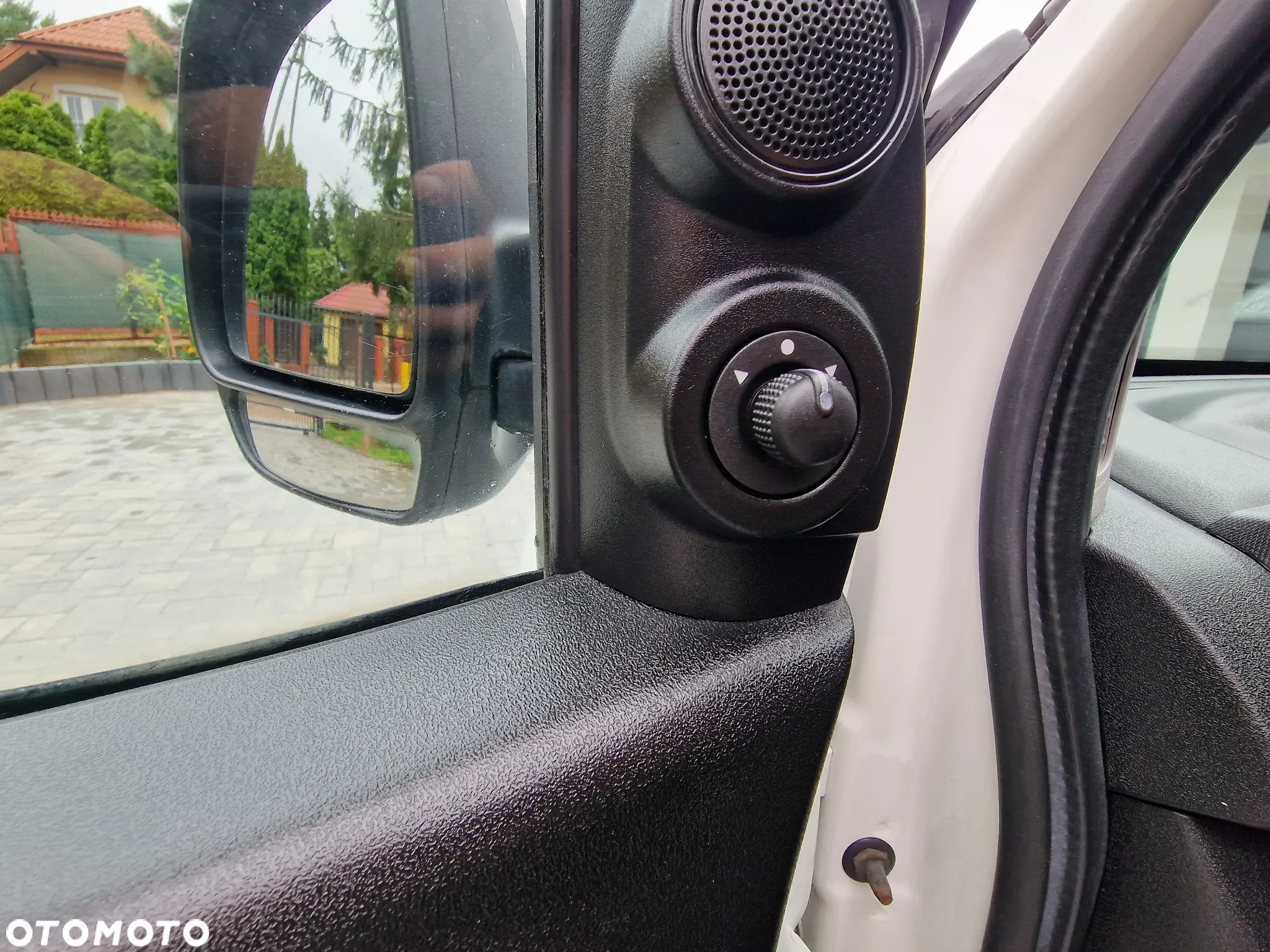 Opel COMBO - 21