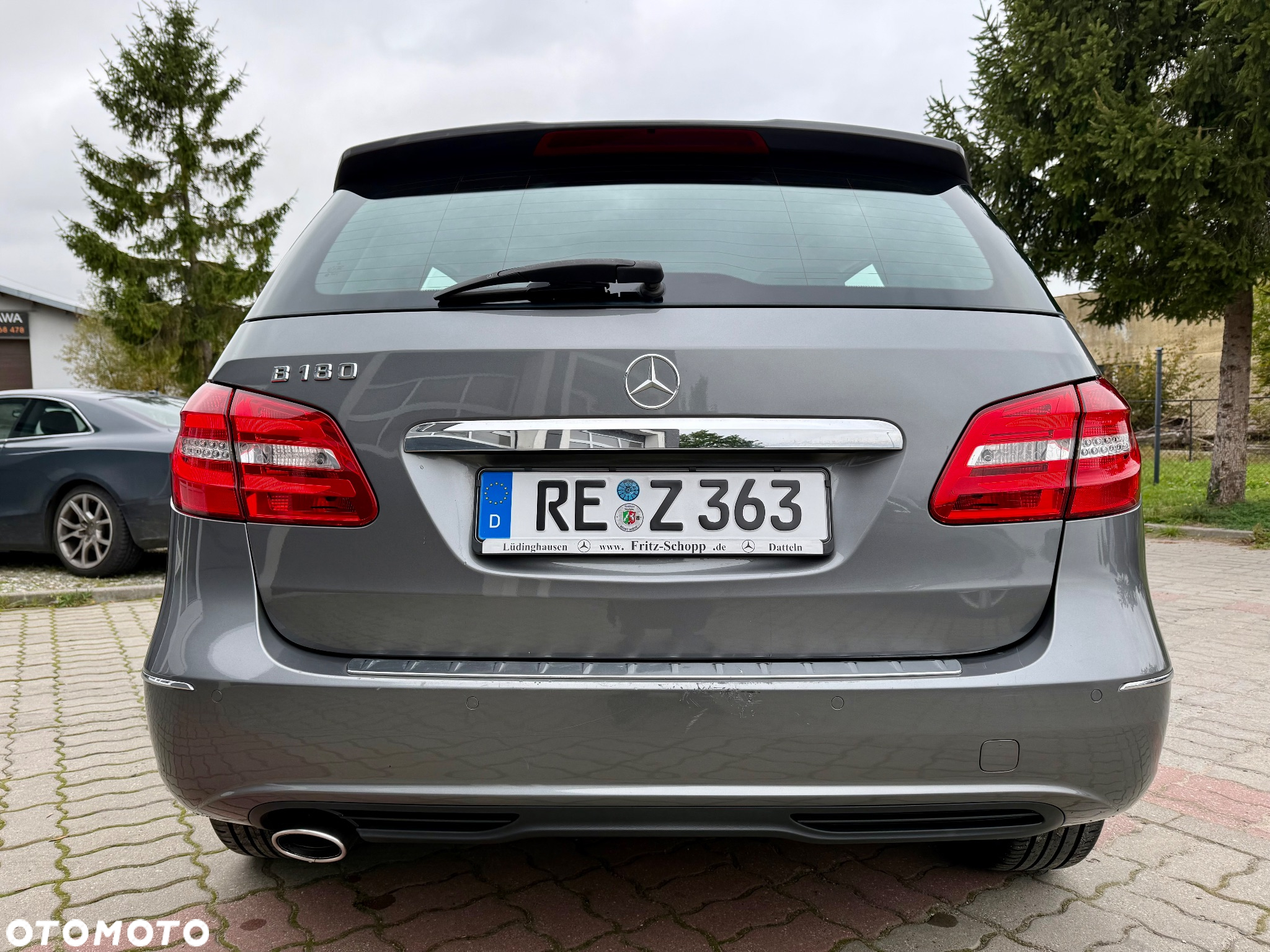Mercedes-Benz Klasa B 180 Edition - 10