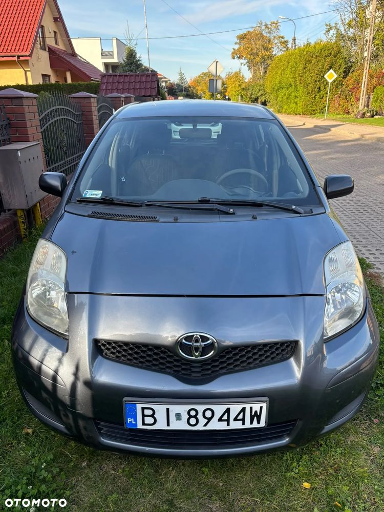 Toyota Yaris - 2