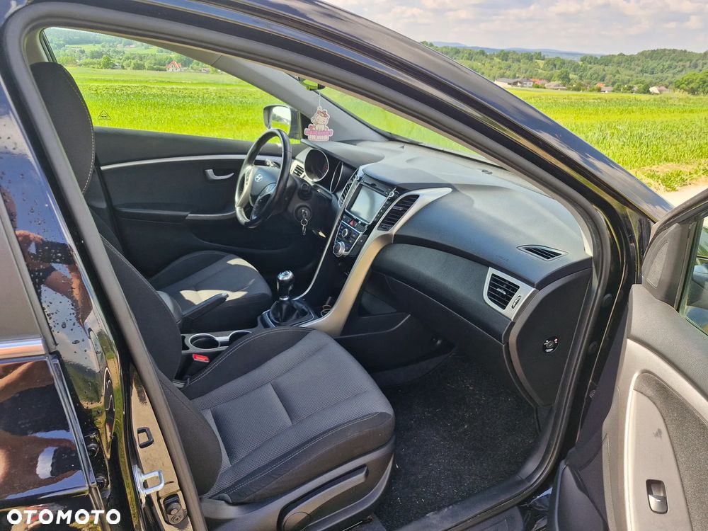 Hyundai i30 1.6 CRDi Premium - 25