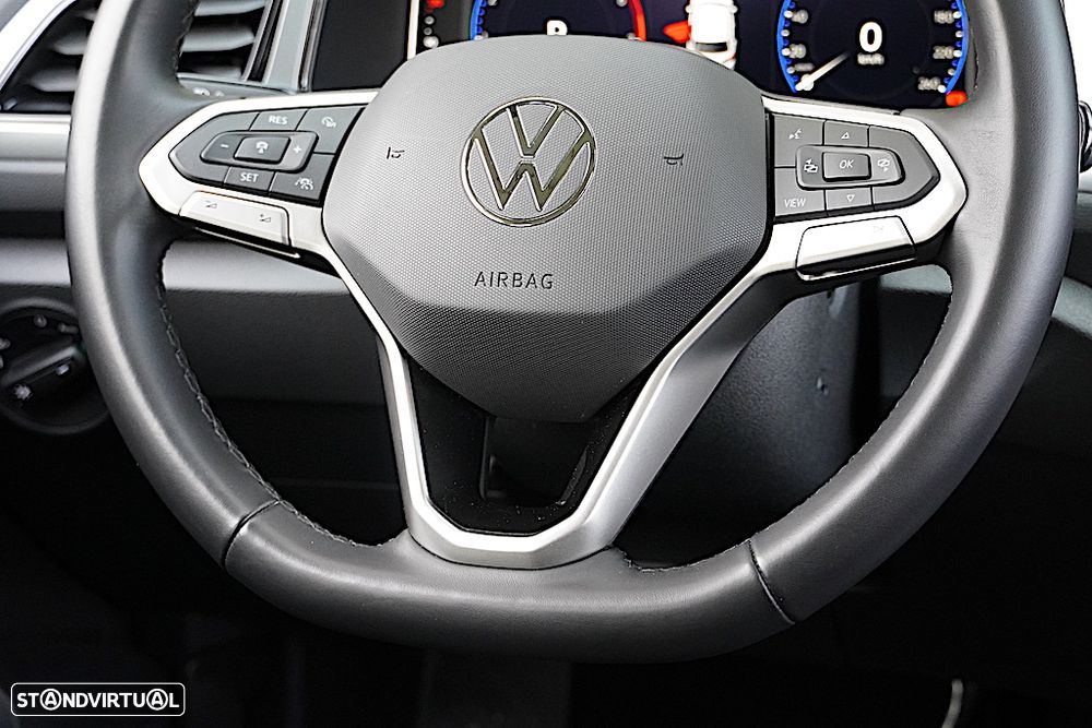 VW T-Roc 1.5 TSI Urban DSG - 31