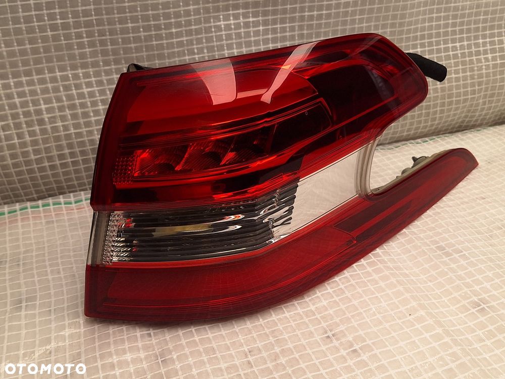lampa tyl tylna prawa peugeot 308 II t9 2013-2017 kombi sw 9678093880 europa orginal demontaz - 2
