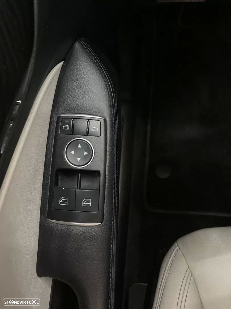 Mercedes-Benz SLK 200 (BlueEFFICIENCY) - 10