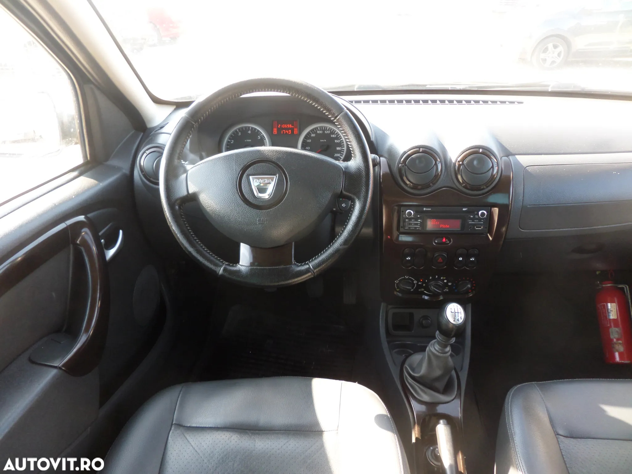 Dacia Duster 1.5 dCi 4x2 Laureate - 26
