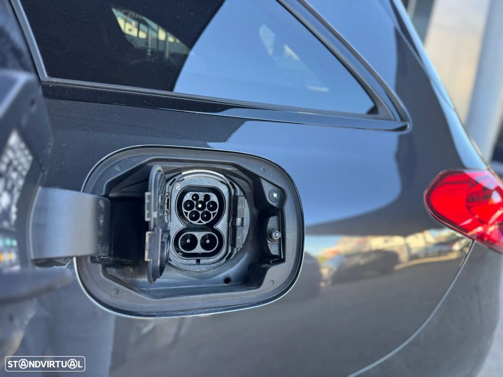 Mercedes-Benz C 300 e AMG Line - 2