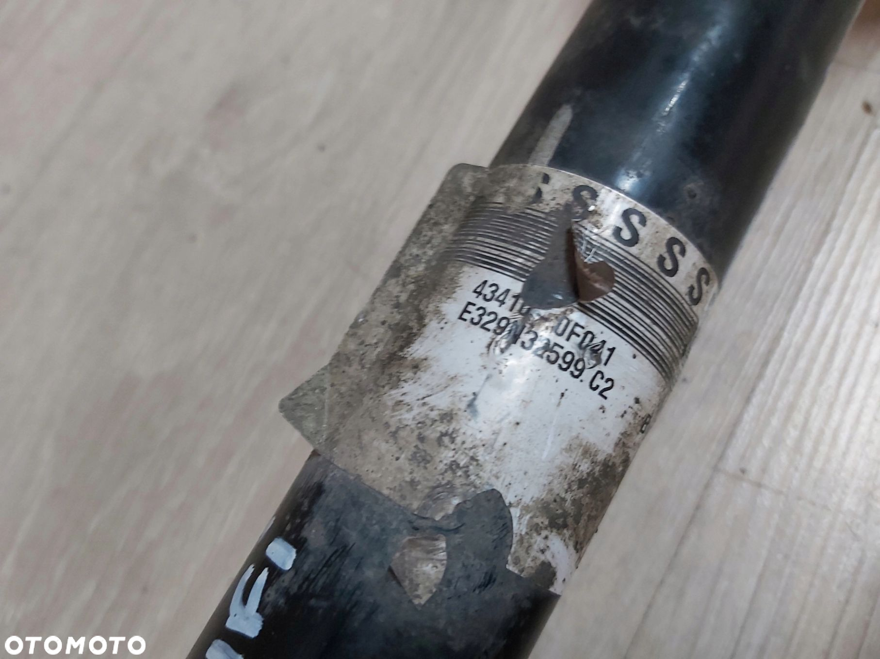 Toyota Auris II Lift 1,4 D4D półoś prawa 43410-0F041 - 5
