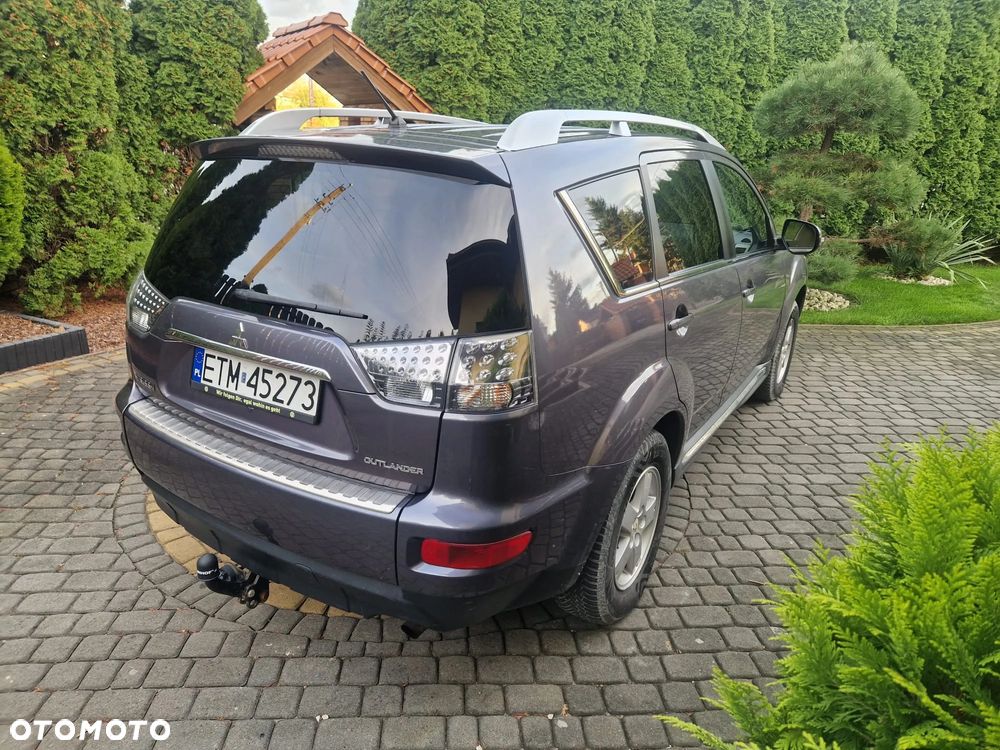 Mitsubishi Outlander 2.0 2WD CVT Invite - 4