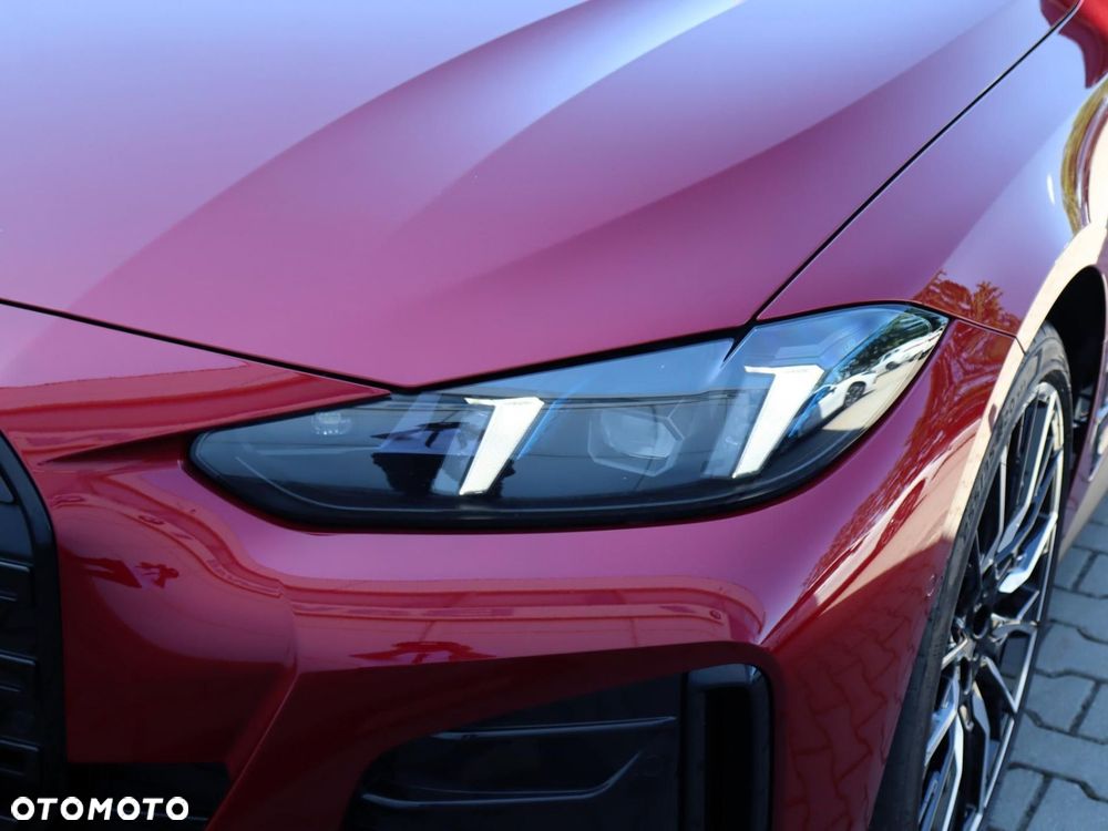 BMW i4 - 26