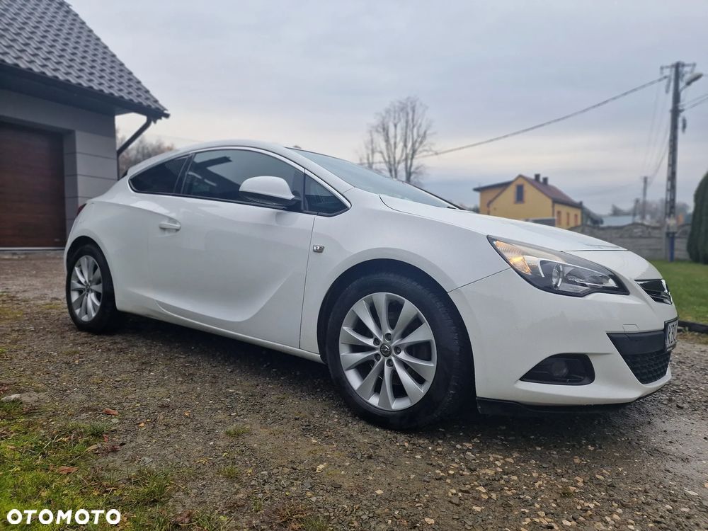 Opel Astra GTC 1.7 CDTI DPF ecoFLEX Start/Stop - 2