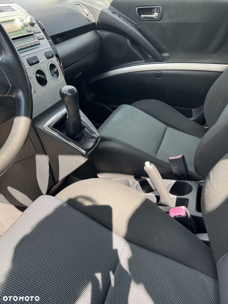 Toyota Corolla Verso 2.2 D-4D Prestige 7os - 13