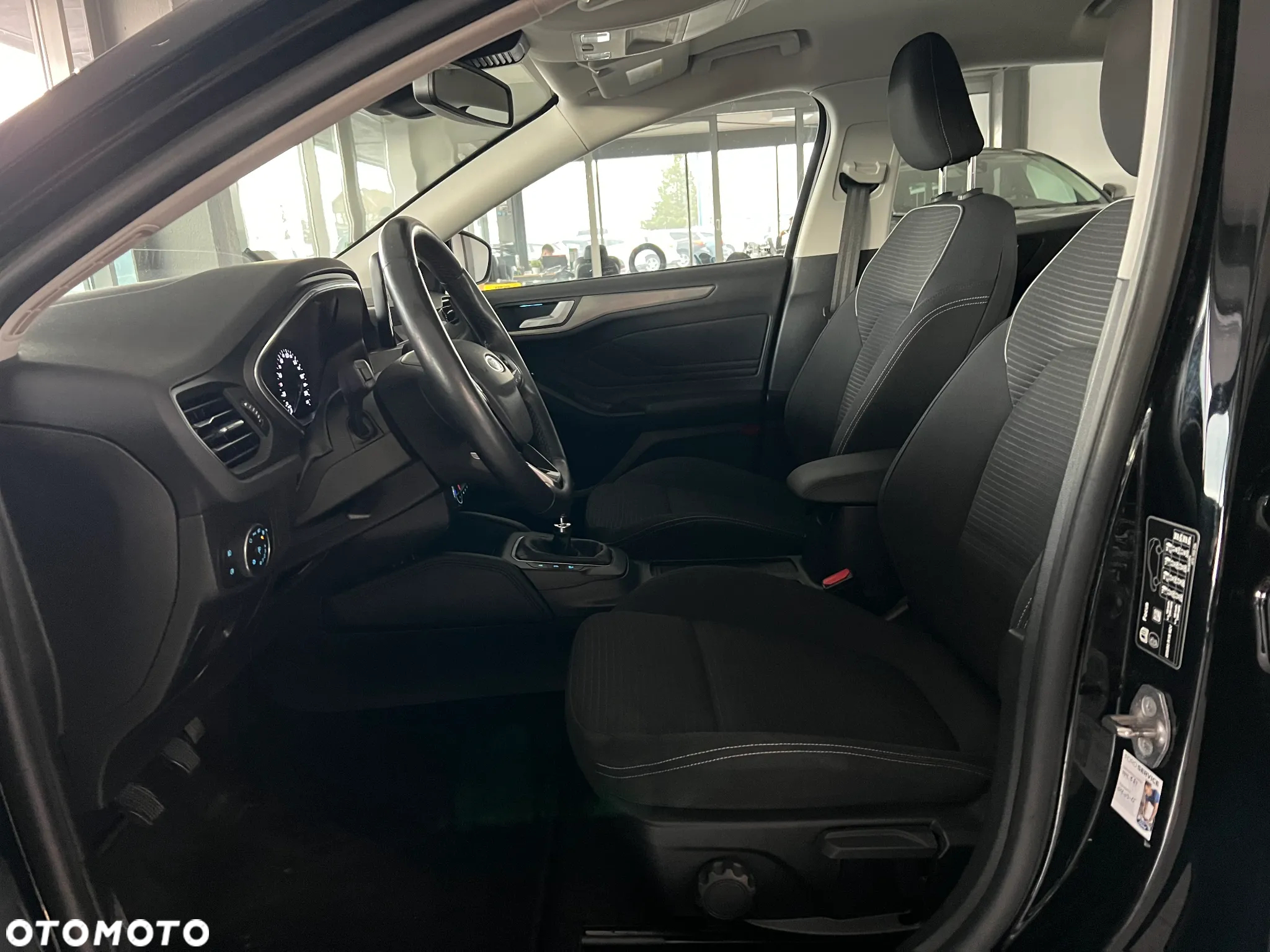 Ford Focus 1.0 EcoBoost Titanium Business - 21