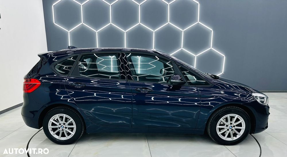 BMW Seria 2 218d - 35