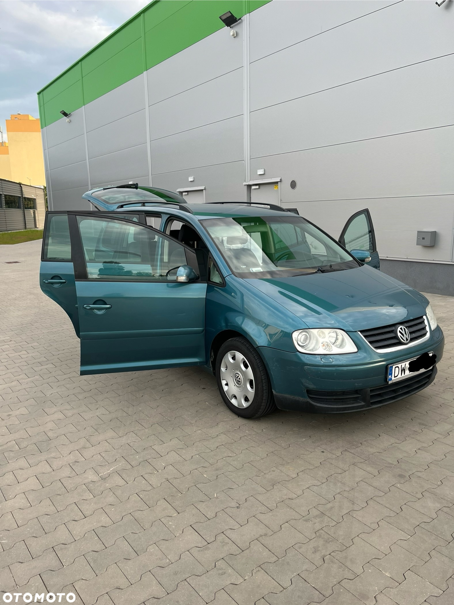 Volkswagen Touran 2.0 TDI Highline - 17