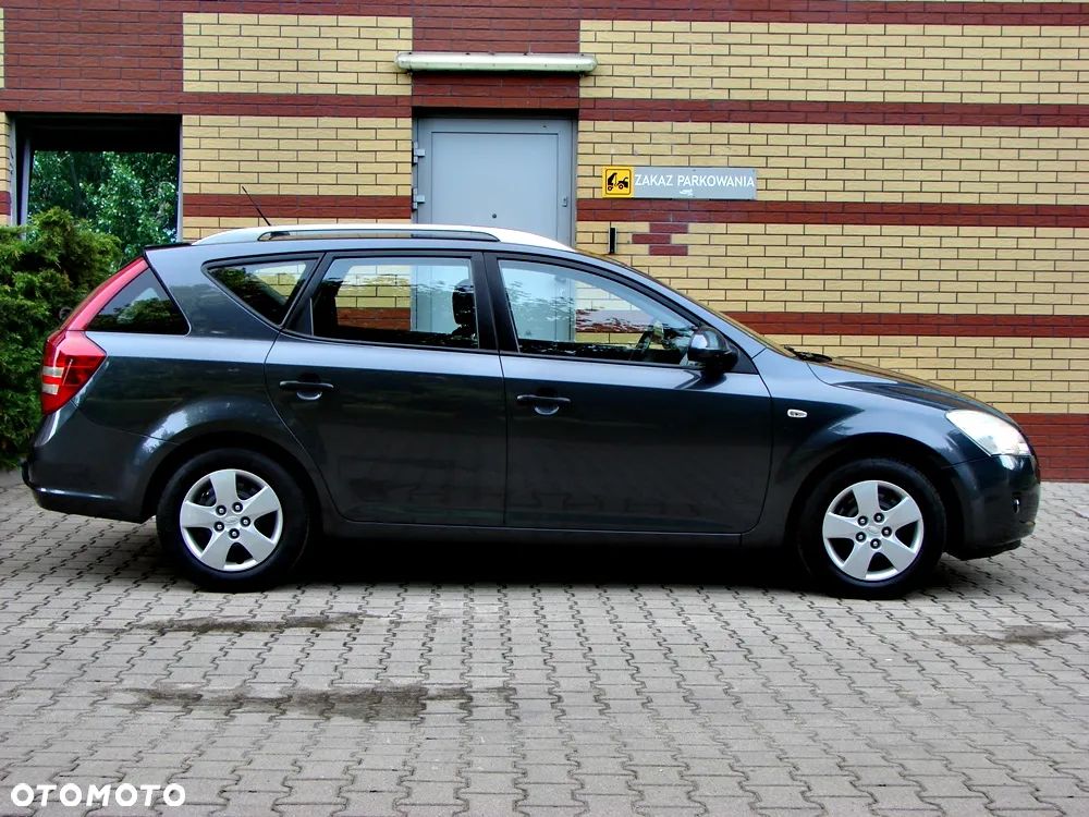 Kia Ceed 1.6 Comfort - 12
