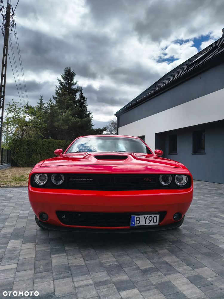 Dodge Challenger - 14