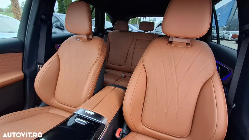 Mercedes-Benz GLC - 13