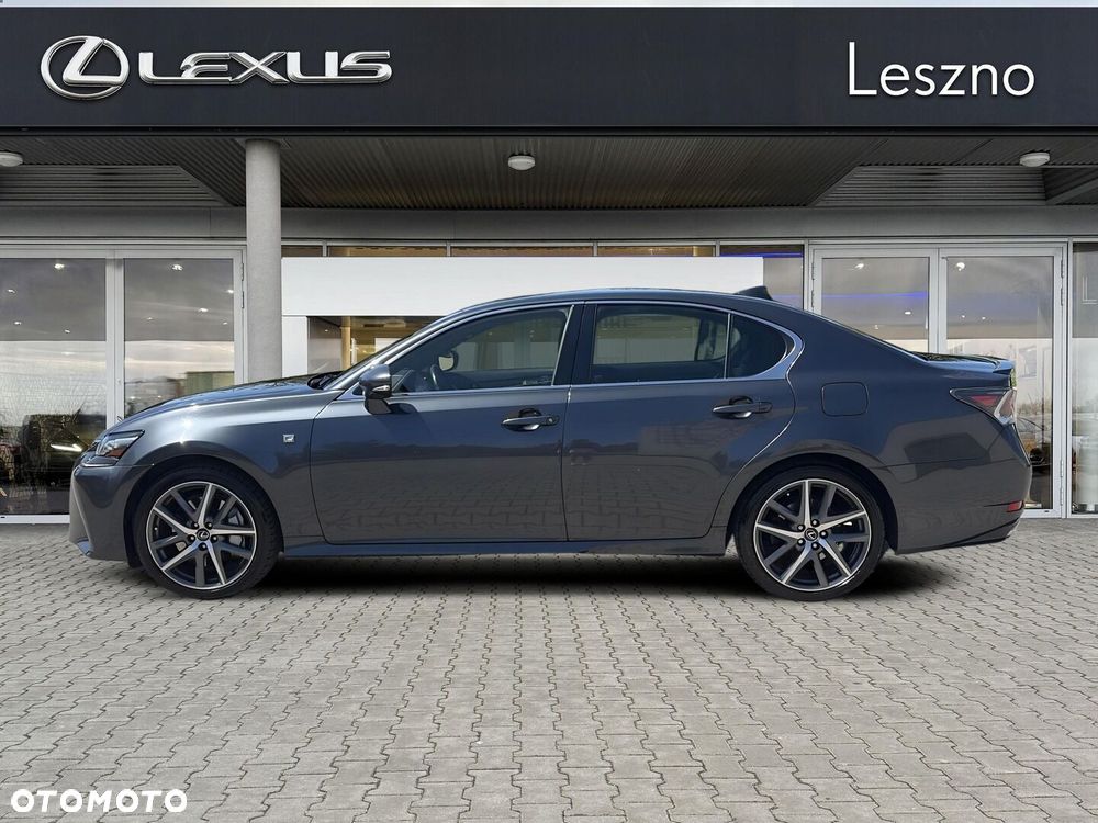 Lexus GS - 10