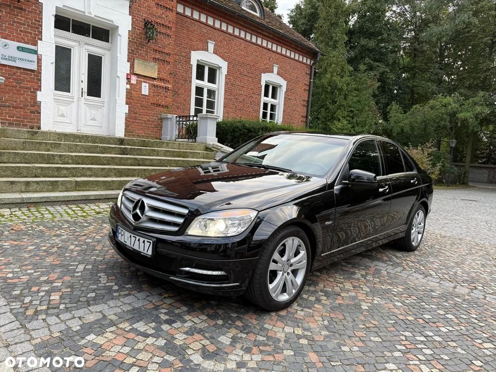 Mercedes-Benz Klasa C 180 T CGI Automatik BlueEFFICIENCY Avantgarde - 15