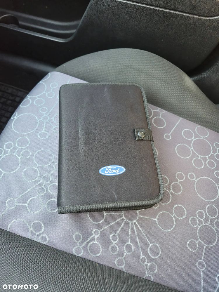 Ford Fiesta 1.4 Trend - 35