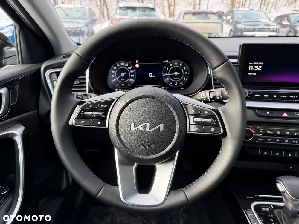 Kia XCeed 1.6 T-GDI Business Line DCT - 25