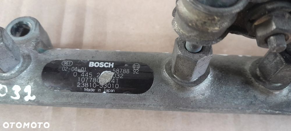 TOYOTA YARIS I 1.4 D4D LISTWA WTRYSKOWA - 2