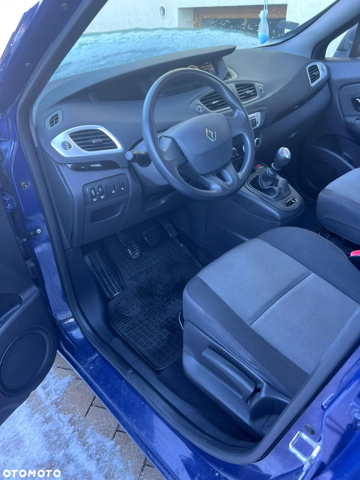 Renault Scenic 1.6 16V Authentique - 9