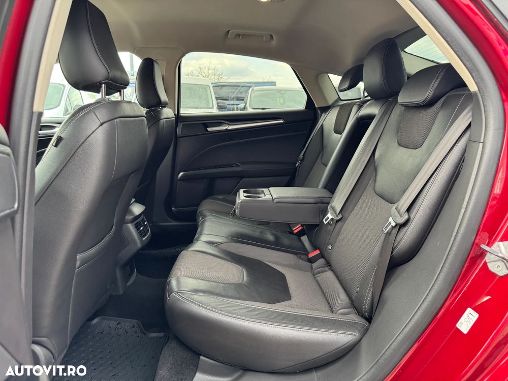 Ford Mondeo 2.0 TDCi Powershift Titanium - 10