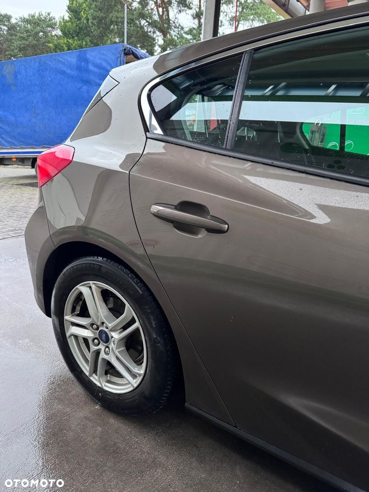 Ford Focus 1.0 EcoBoost Trend Edition Business - 12