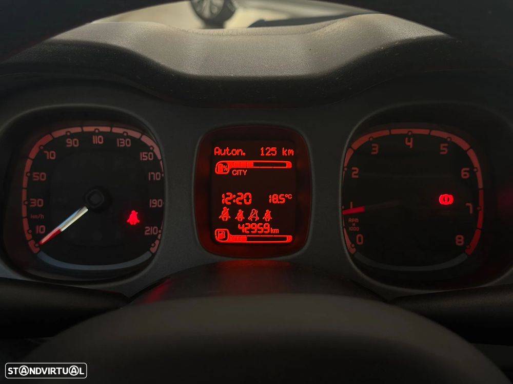 Fiat Panda 1.0 Hybrid Cross - 21