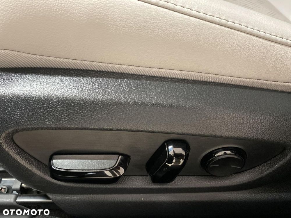 Lexus UX 250h GPF Prestige 2WD - 22