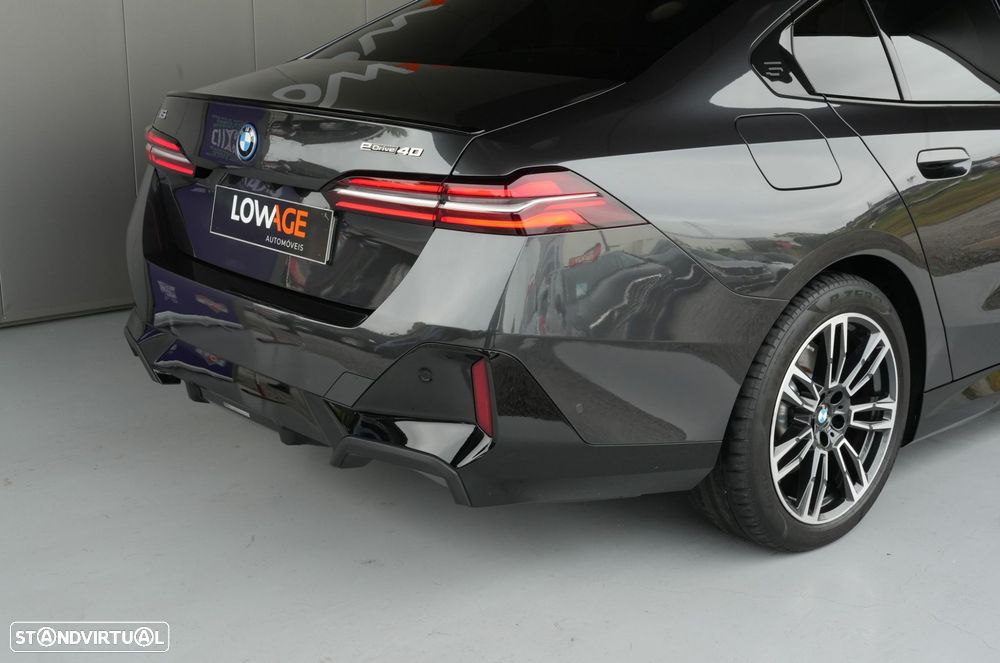 BMW i5 eDrive40 Pack Desportivo M - 43