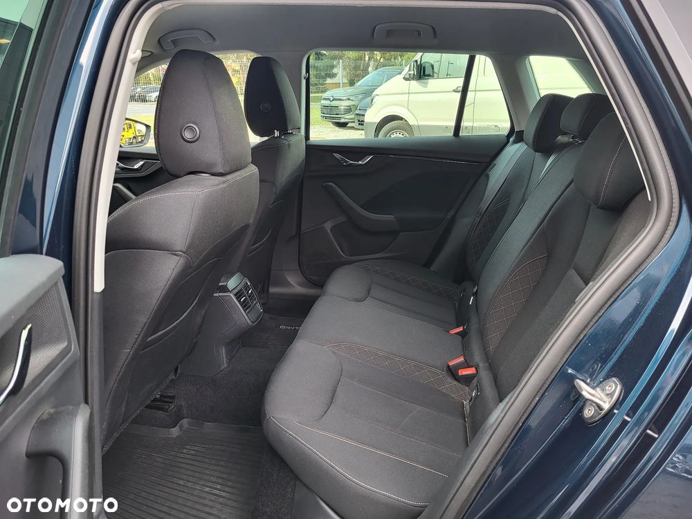 Skoda Kamiq 1.5 TSI Ambition - 17