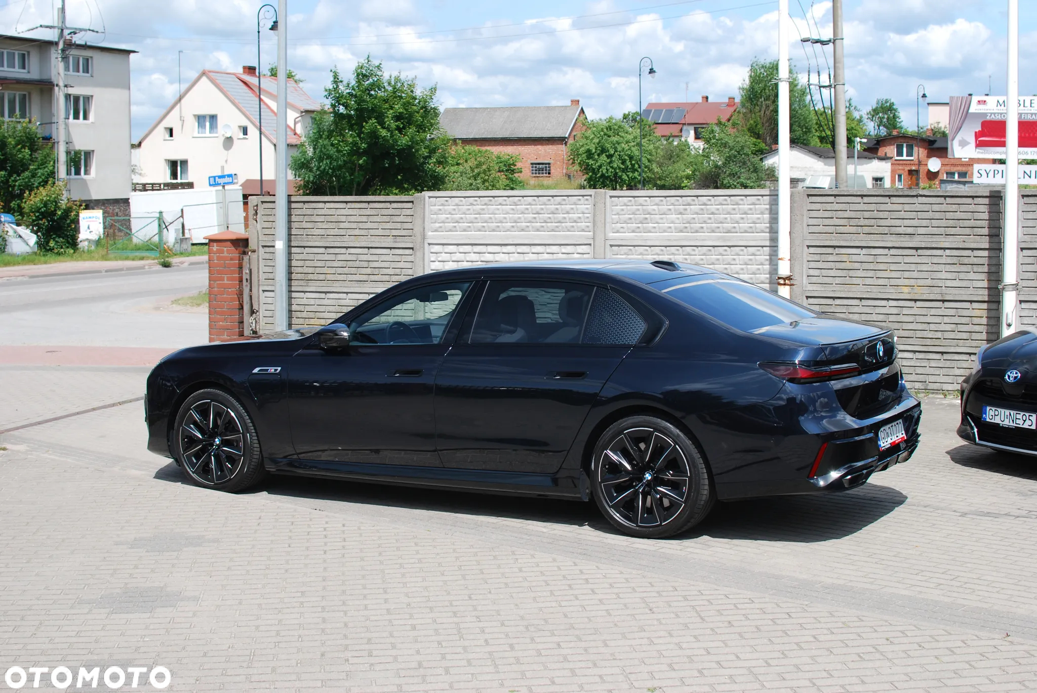 BMW Seria 7 M760e PHEV xDrive sport - 4