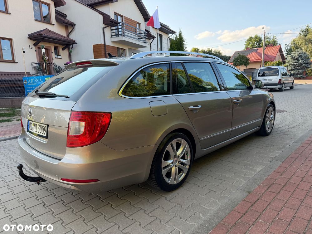 Skoda Superb 2.0 TDI 4x4 Exclusive - 13