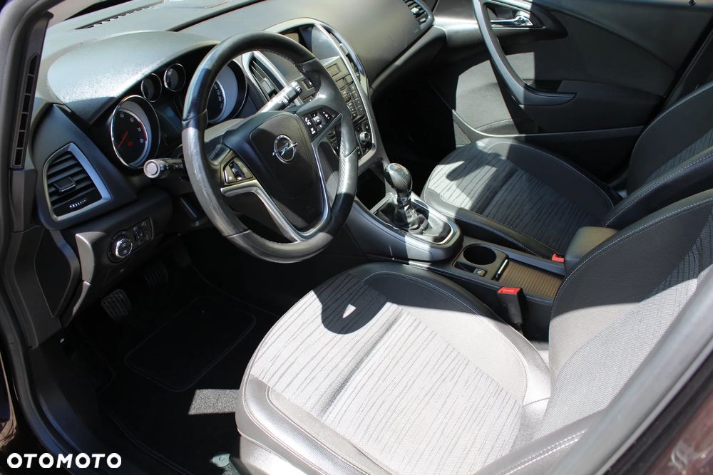 Opel Astra - 16