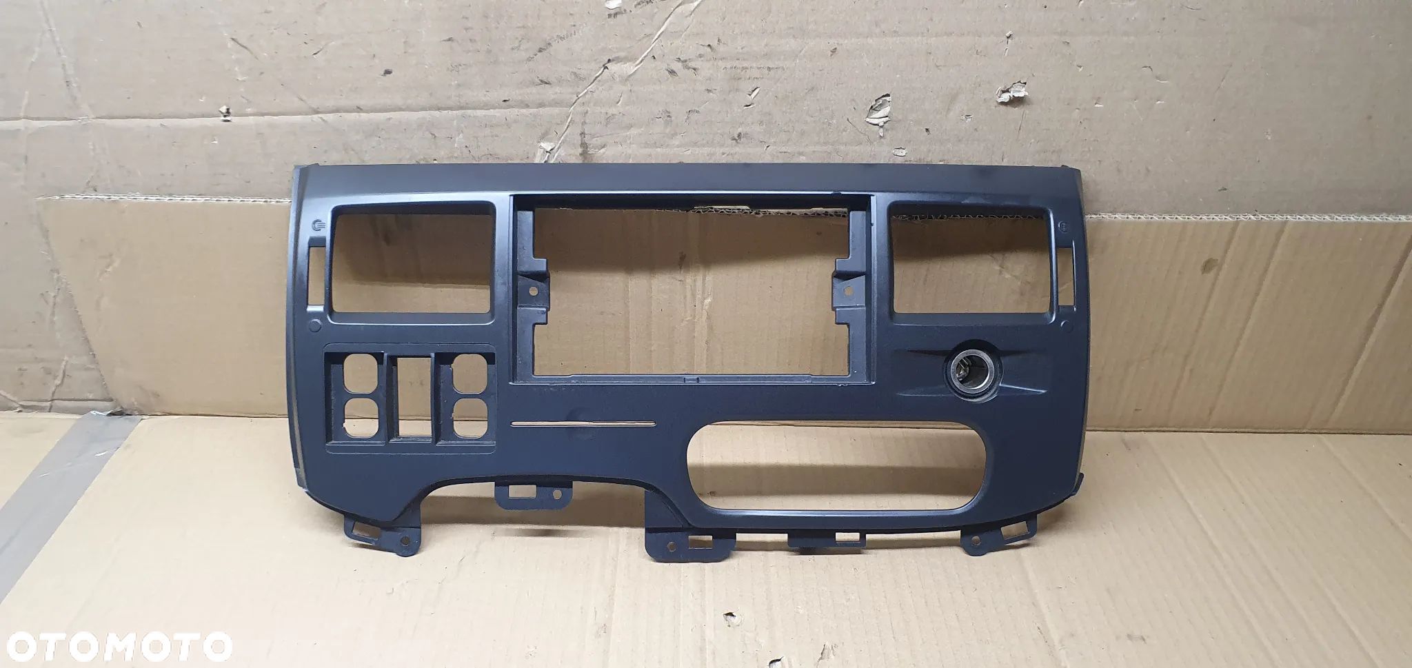 Ramka radia konsoli dekor Ford Transit MK7 VP6C1X-V045A98-A VP6C1XV045A98A - 1