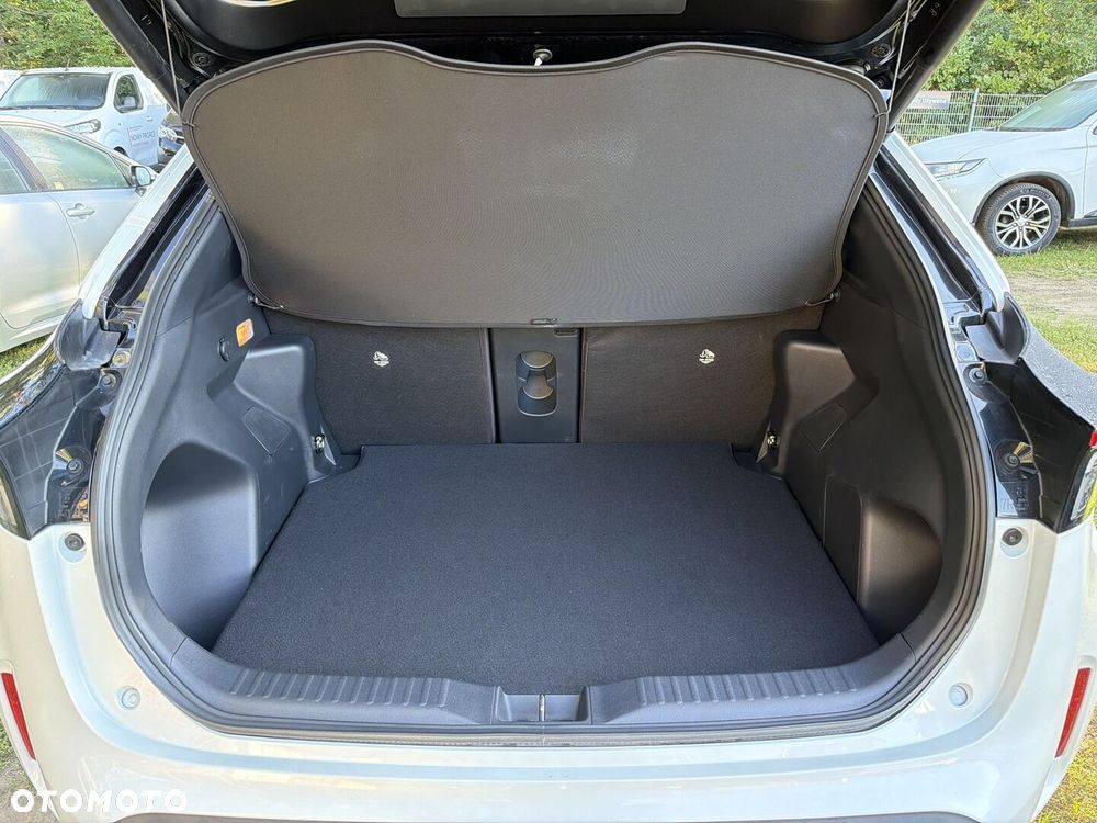 Toyota Yaris Cross Hybrid 1.5 Executive AWD - 13