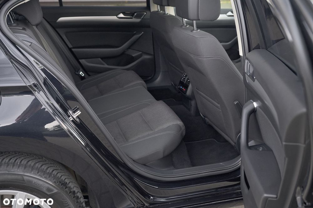 Volkswagen Passat 1.5 TSI EVO Comfortline DSG - 27