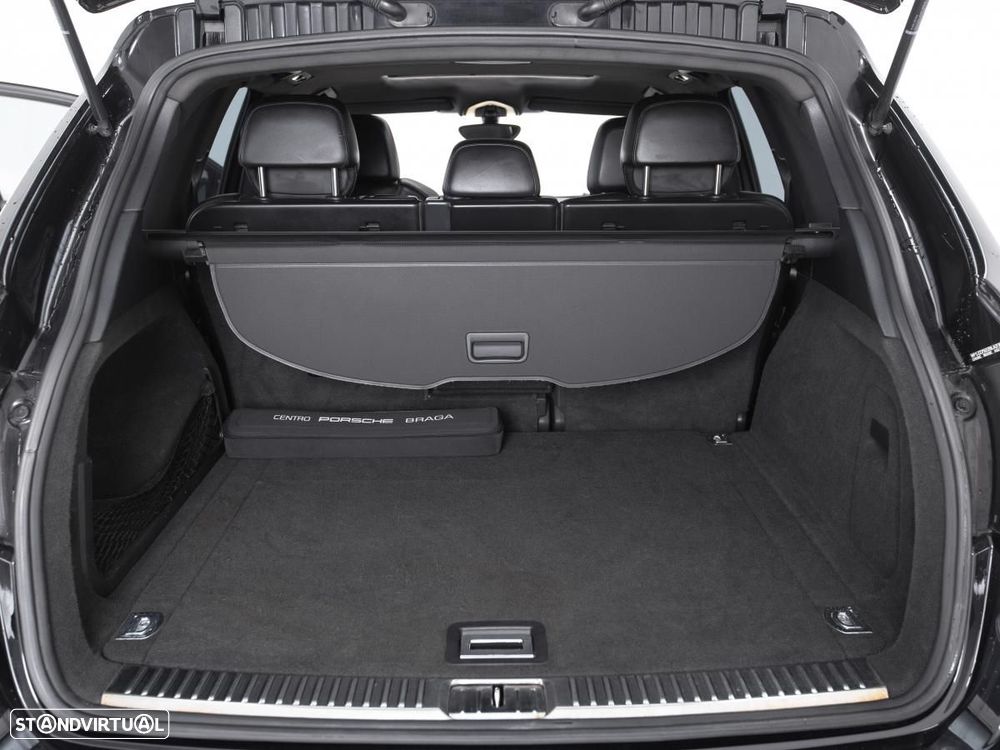 Porsche Cayenne - 14