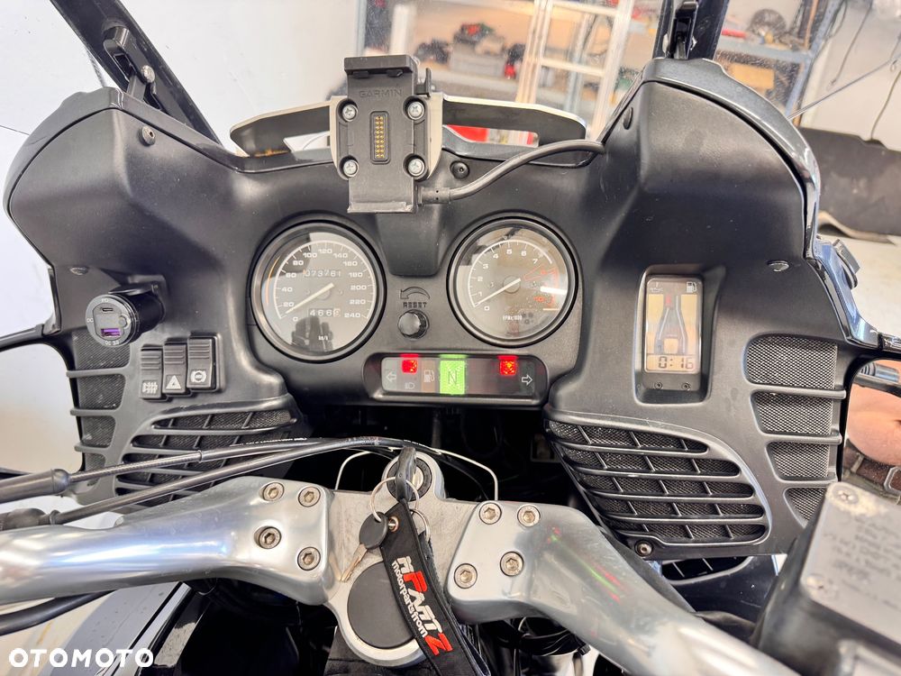 BMW R - 6