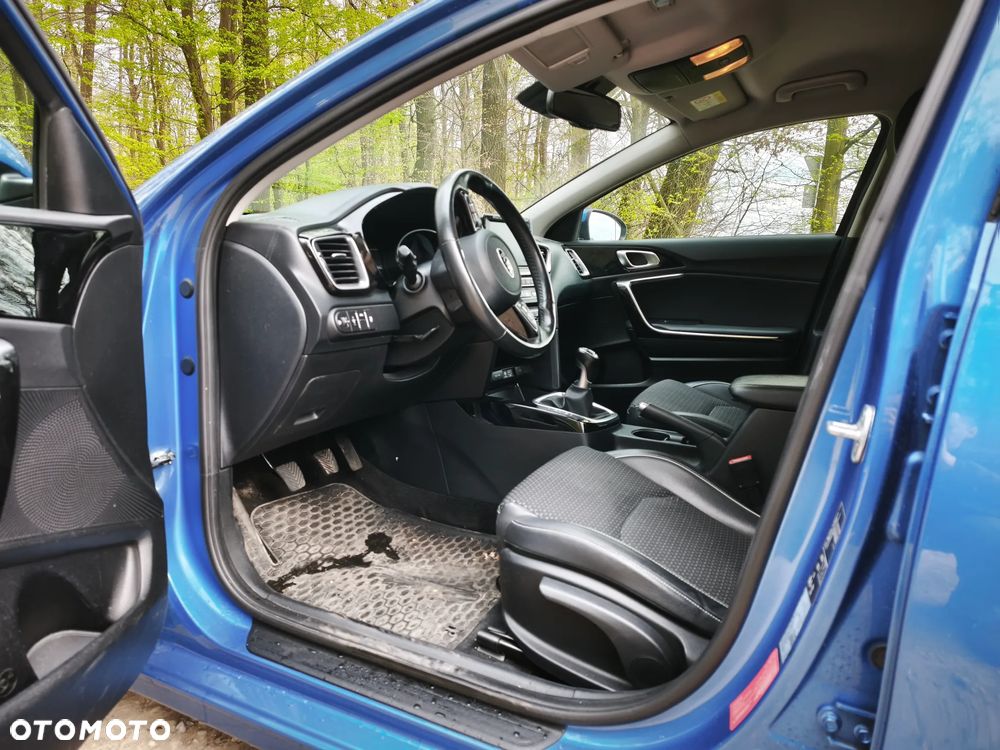 Kia Ceed 1.6 CRDi SCR L Business Line - 13