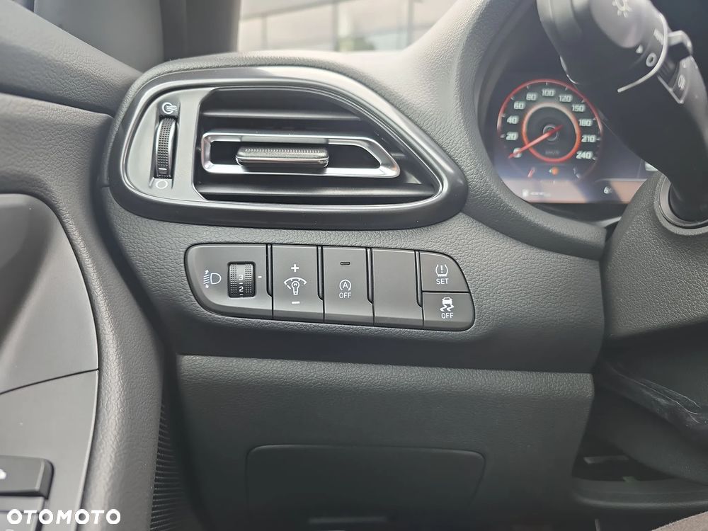 Hyundai i30 - 21