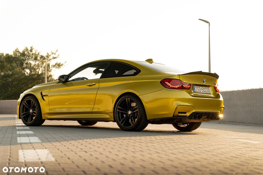 BMW M4 - 5
