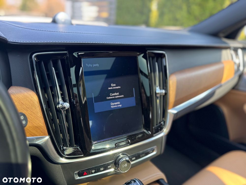 Volvo V90 T6 AWD Geartronic Inscription - 4