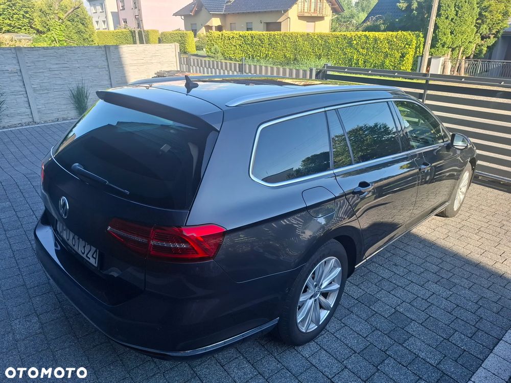 Volkswagen Passat 1.6 TDI SCR DSG Comfortline - 4